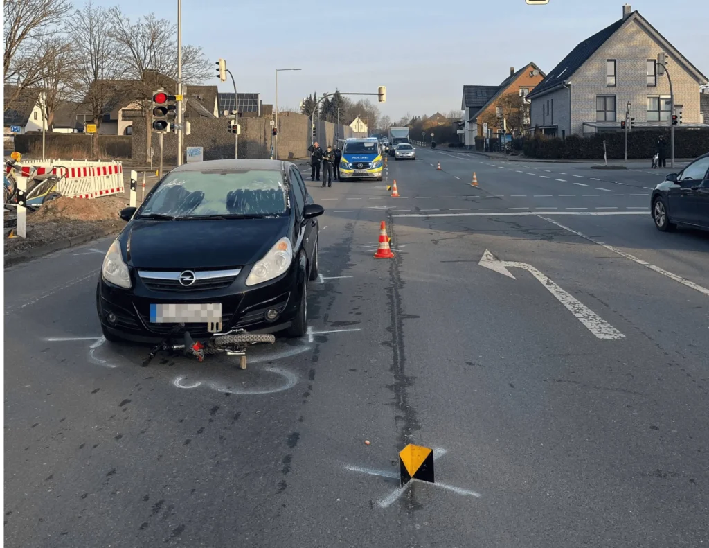 Vereiste Frontscheibe: Kind wird angefahren!